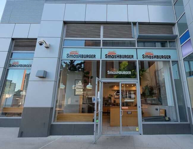 More details for 74 Dekalb Avenue, Brooklyn, NY - Retail for Lease