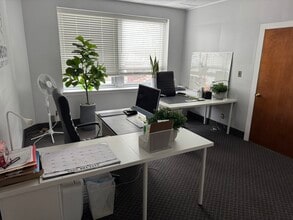 570 N Broad St, Elizabeth, NJ for lease Interior Photo- Image 2 of 4