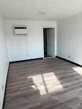 6515 Industrial Dr, Sachse, TX à louer Photo intérieure- Image 2 de 7