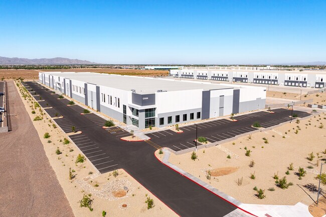 Plus de détails pour 12600 N Summit Ave, Surprise, AZ - Industriel à louer
