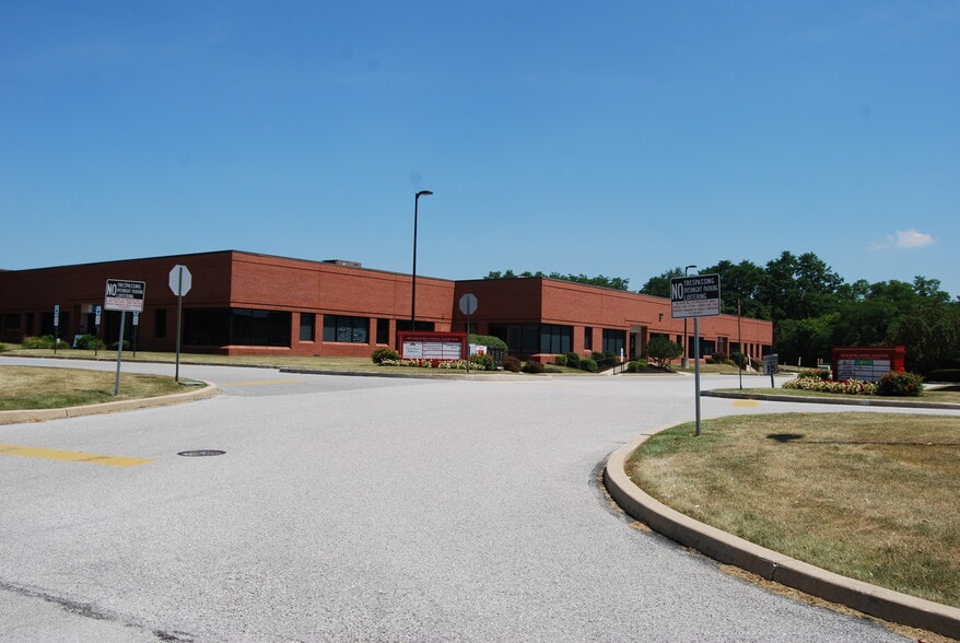 3542-3578 Concord Rd, York, PA for lease - Building Photo - Image 3 of 8