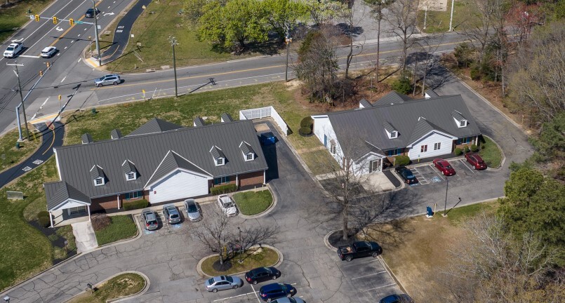 2660 & 2664 New Market Road Portfolio portfolio of 2 properties for sale on LoopNet.ca Building Photo- Image 1 of 5