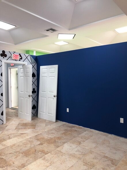 622 Midland Ave, Staten Island, NY for lease - Interior Photo - Image 3 of 11