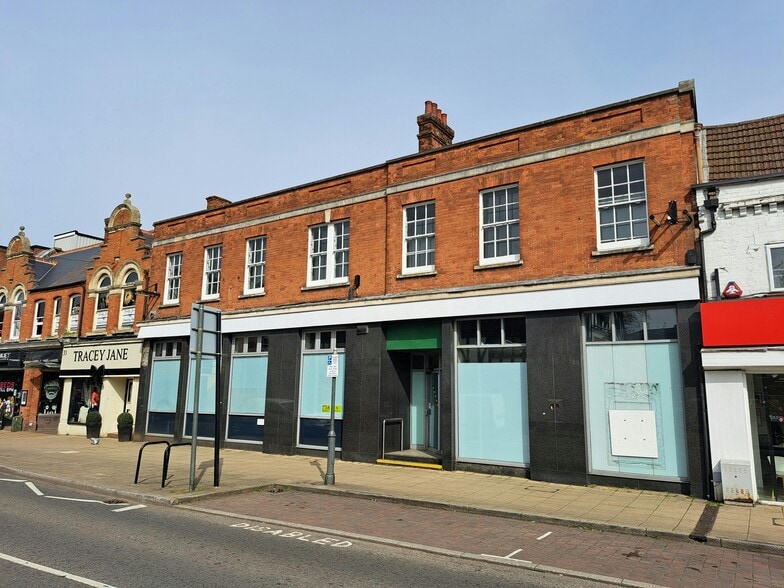 35 High St, Biggleswade for sale - Building Photo - Image 1 of 12