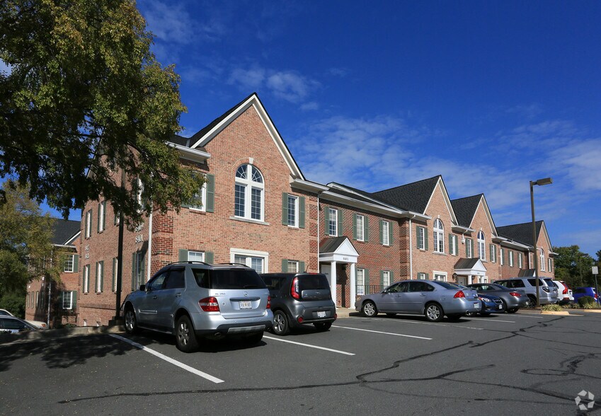 8401-8427 Dorsey Cir, Manassas, VA à vendre - Photo principale - Image 3 de 7