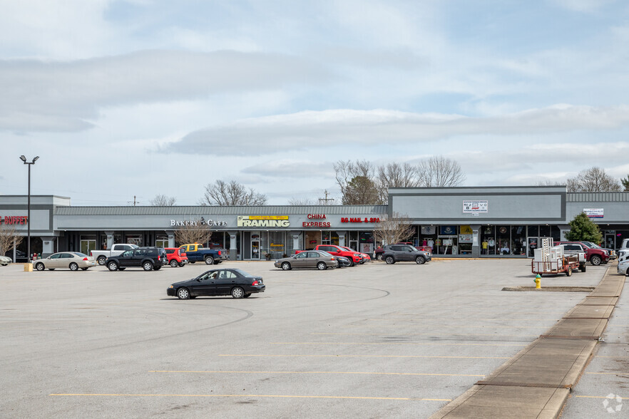 600 US 31-W, Bowling Green, KY à louer - Photo du bâtiment - Image 2 de 4