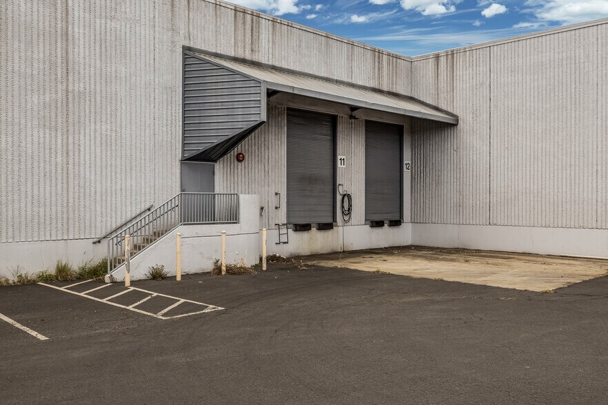 91-262 Oihana St, Kapolei, HI à louer - Photo du bâtiment - Image 3 de 8