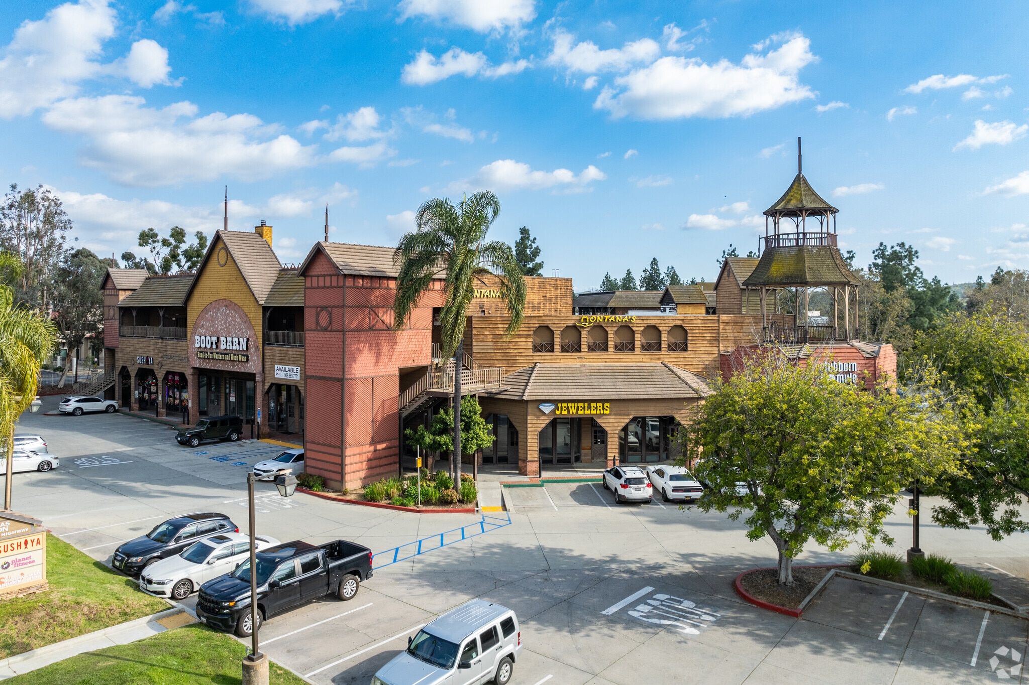 536-661 W Arrow Hwy, San Dimas, CA à louer Photo du bâtiment- Image 1 de 6