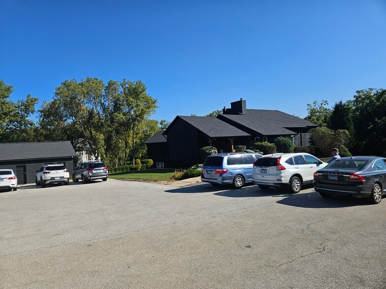 10600 W 143rd St, Orland Park, IL for lease - Building Photo - Image 2 of 8
