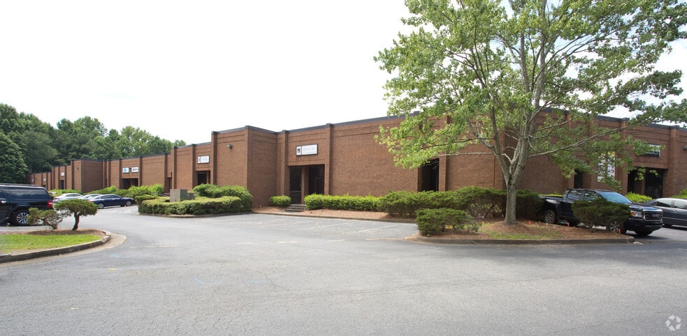 1730 Cumberland Point Dr SE, Marietta, GA for lease - Building Photo - Image 1 of 7