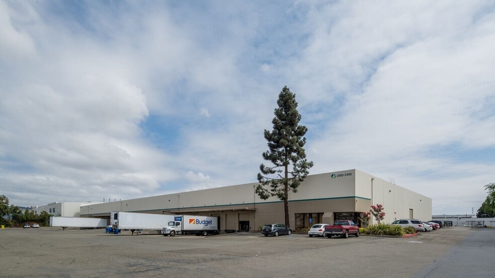 2446-2476 Verna Ct, San Leandro, CA for lease - Building Photo - Image 3 of 10