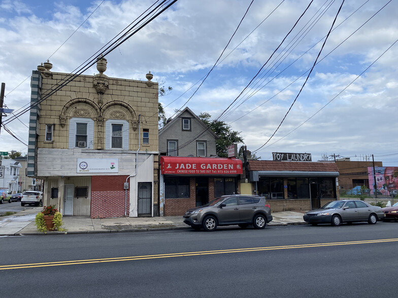 307 Lyons Ave, Newark, NJ for sale - Primary Photo - Image 1 of 1