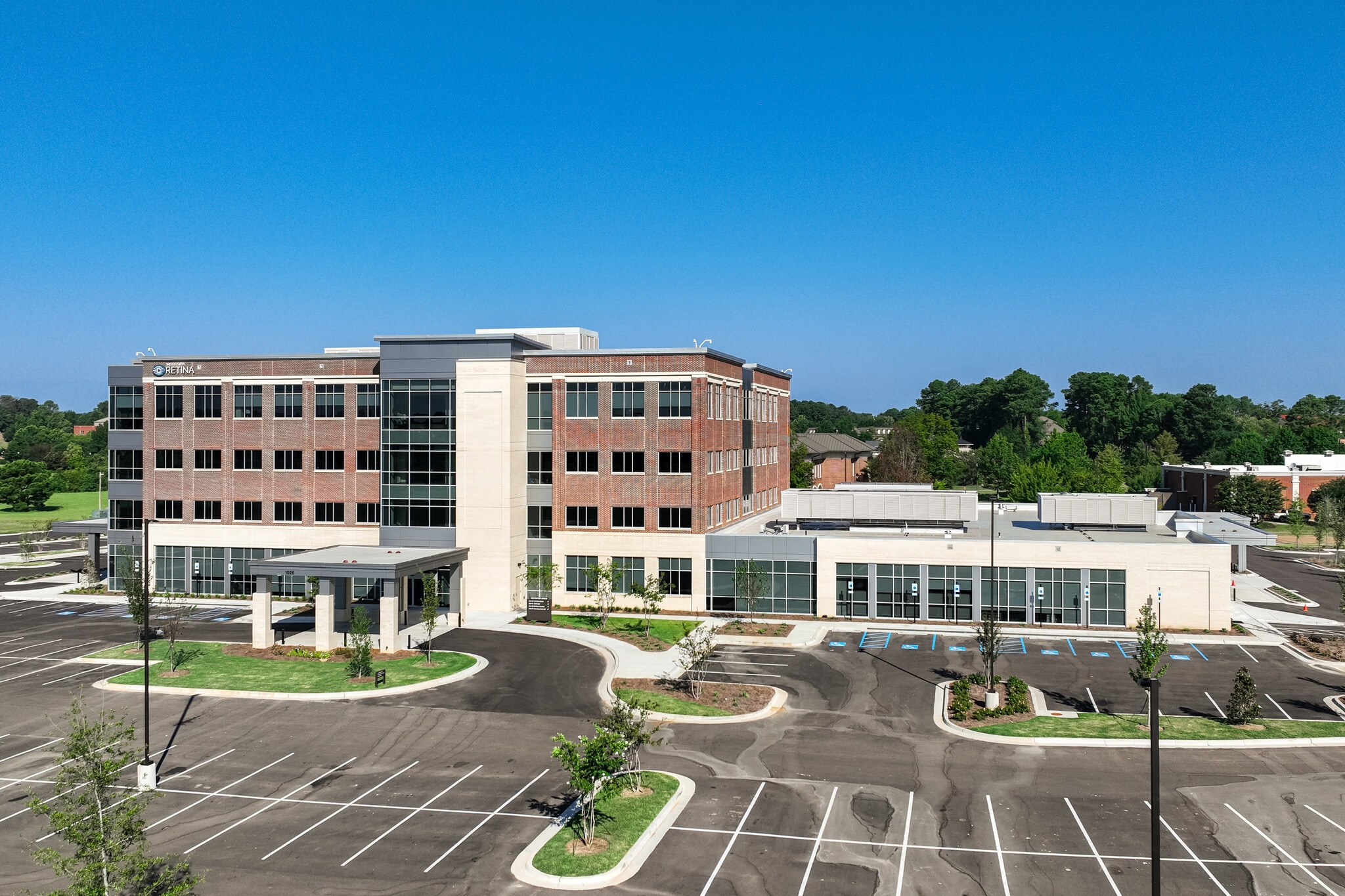 1026 Baptist Cir, Madison, MS for lease Building Photo- Image 1 of 6