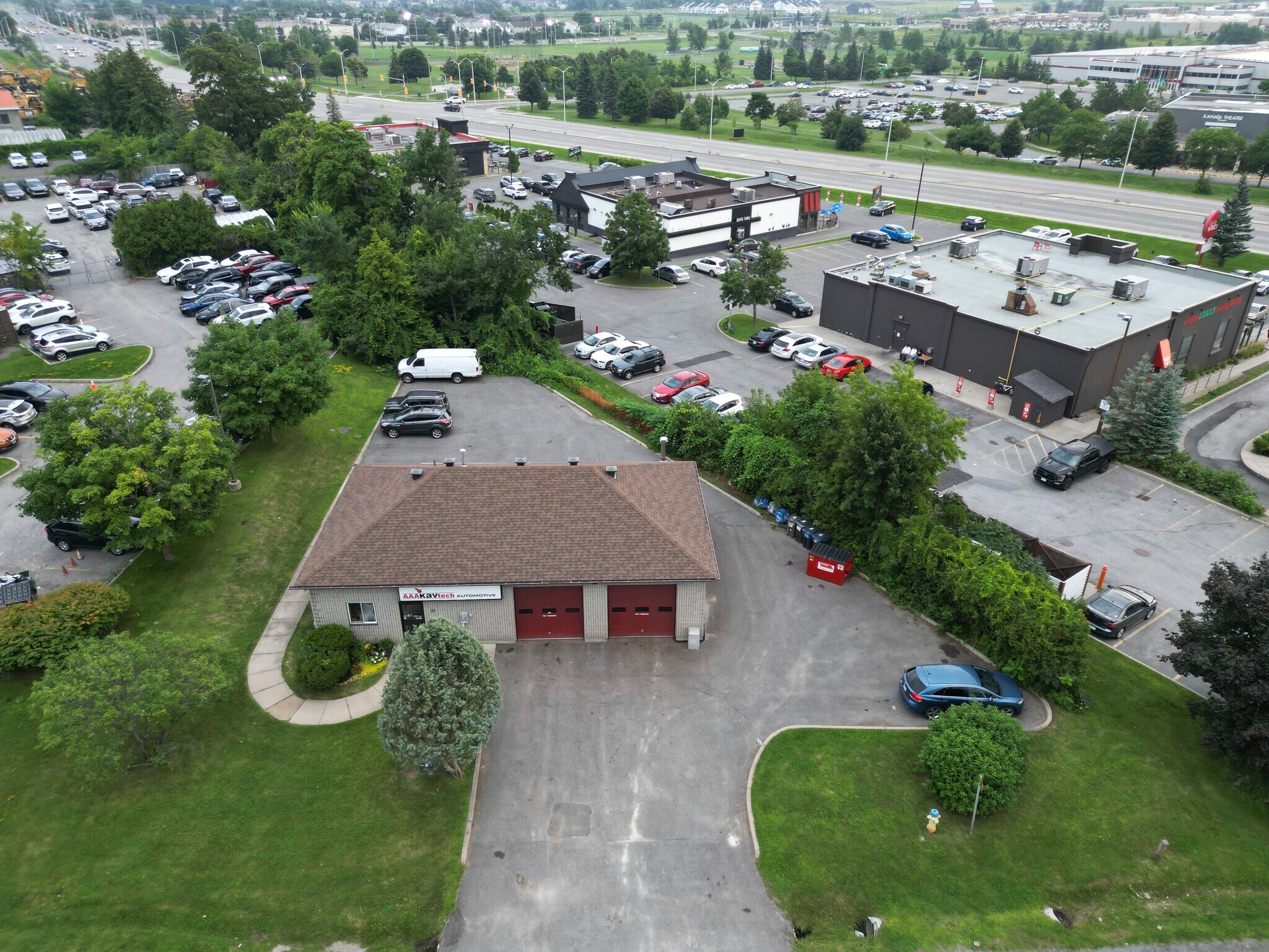 37 Edgewater St, Ottawa, ON for sale Building Photo- Image 1 of 1