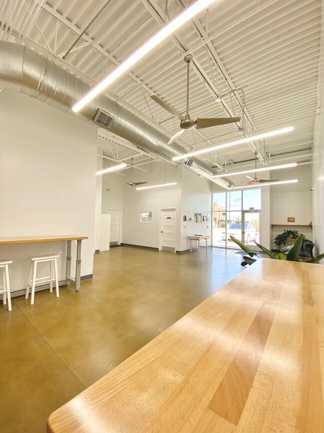 Plus de détails pour 4116 State Highway 121, Carrollton, TX - Bureau/Médical à louer