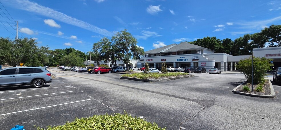 3460 Tampa Rd, Palm Harbor, FL for lease - Building Photo - Image 3 of 8