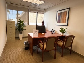 777 E Tahquitz Canyon Way, Palm Springs, CA for lease Interior Photo- Image 2 of 2