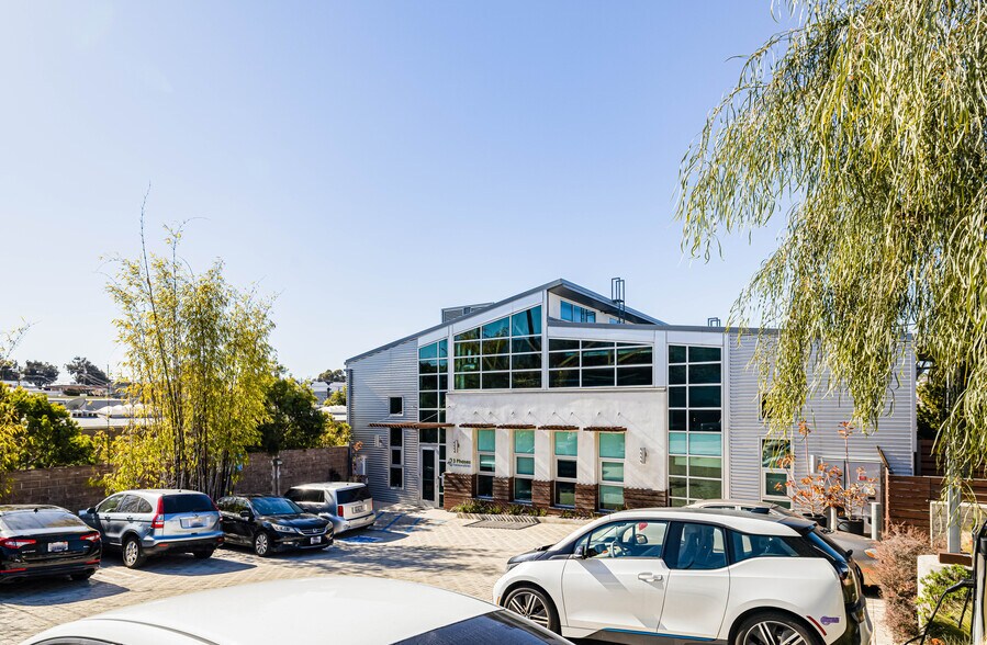 1228 E Grand Ave, El Segundo, CA à louer - Photo du bâtiment - Image 1 de 6