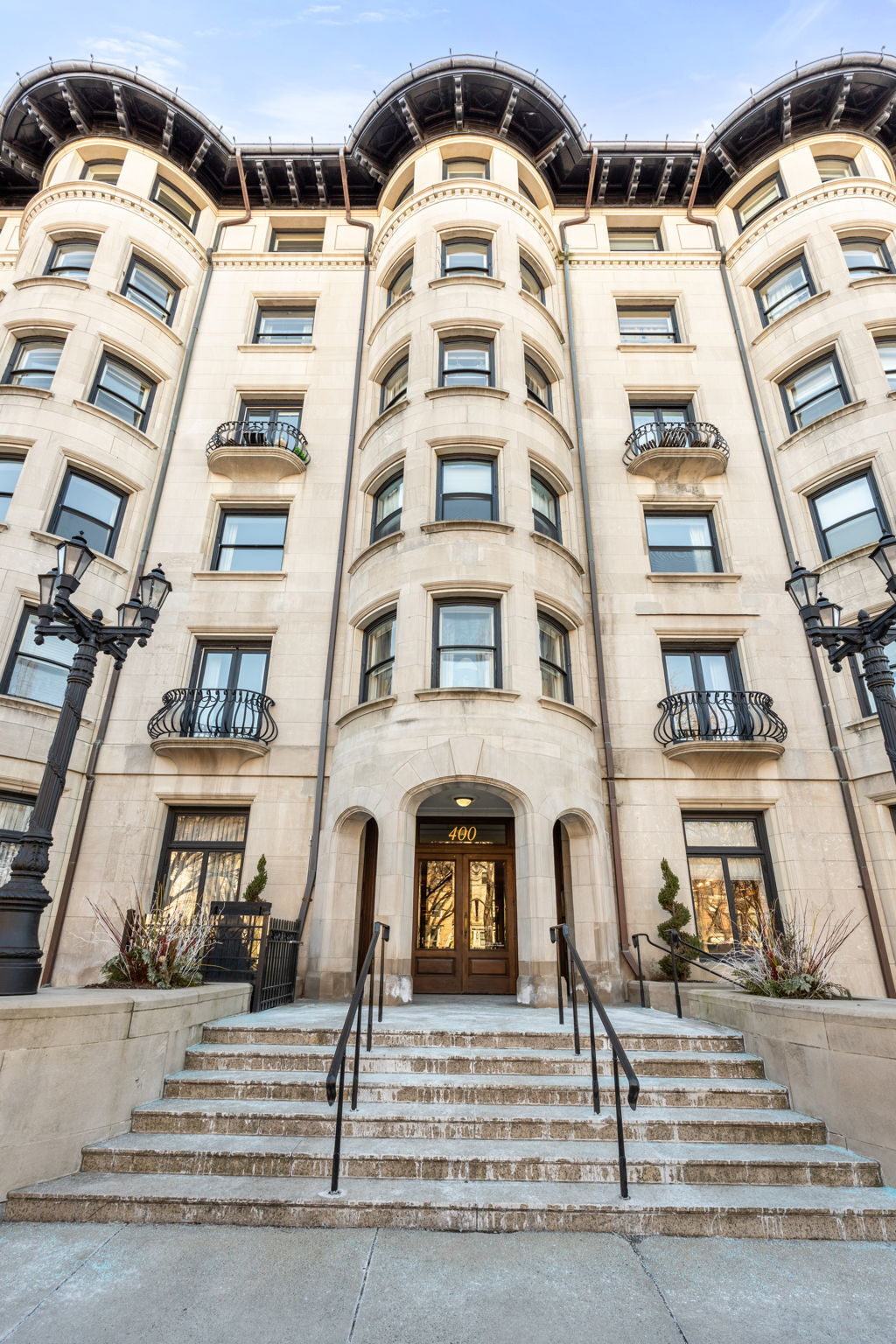 400 Commonwealth Ave, Boston, MA for lease Building Photo- Image 1 of 15