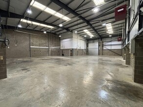 2A Horspath Trading Centre, Pony Rd, Oxford for lease Interior Photo- Image 1 of 3