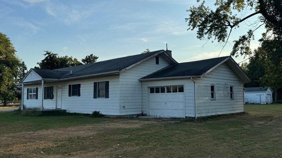 1950 N Illinois Ave, Carbondale, IL for sale - Building Photo - Image 3 of 5