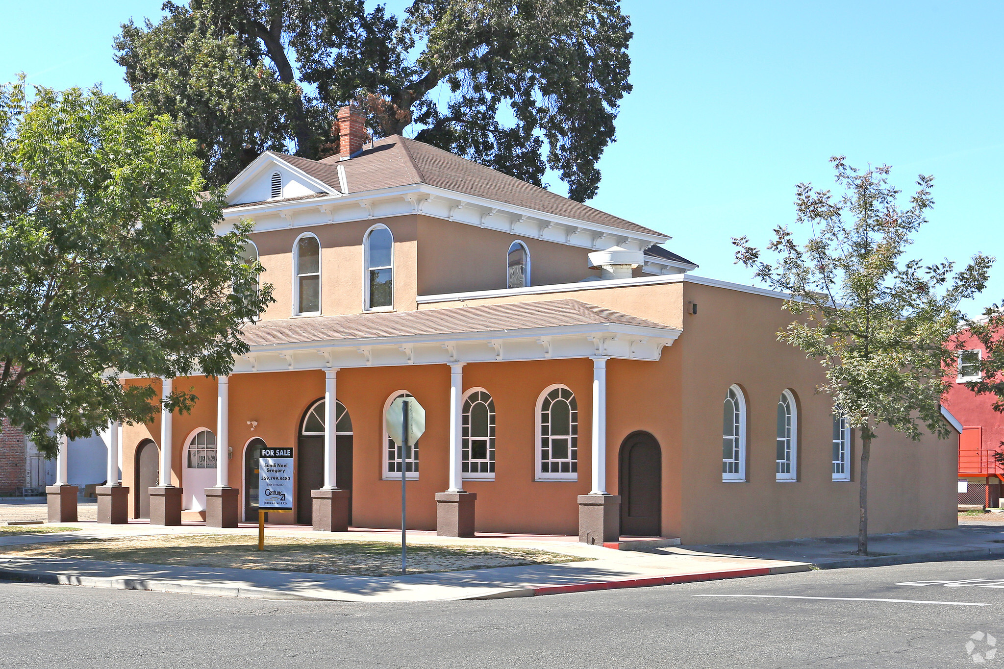 319 N Church St, Visalia, CA for sale Primary Photo- Image 1 of 1