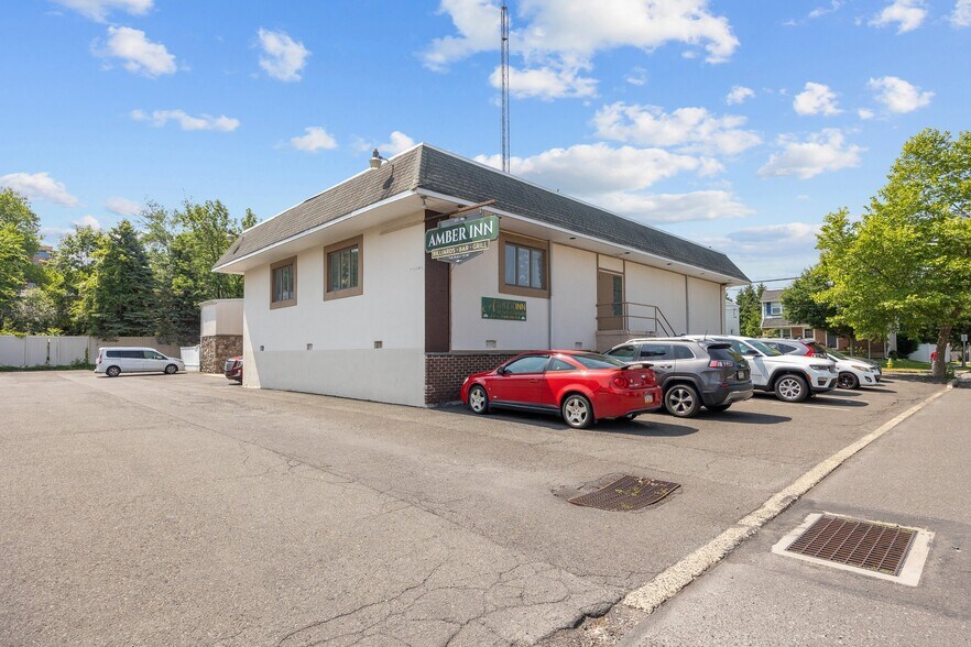 209 Shewell Ave, Doylestown, PA à vendre - Photo du bâtiment - Image 2 de 56