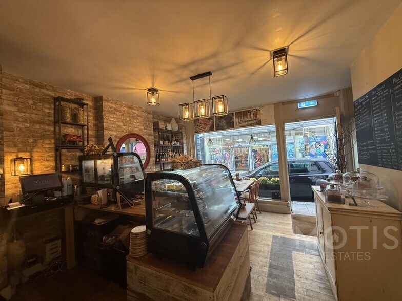 124 High St, Hythe à vendre - Photo du bâtiment - Image 3 de 15