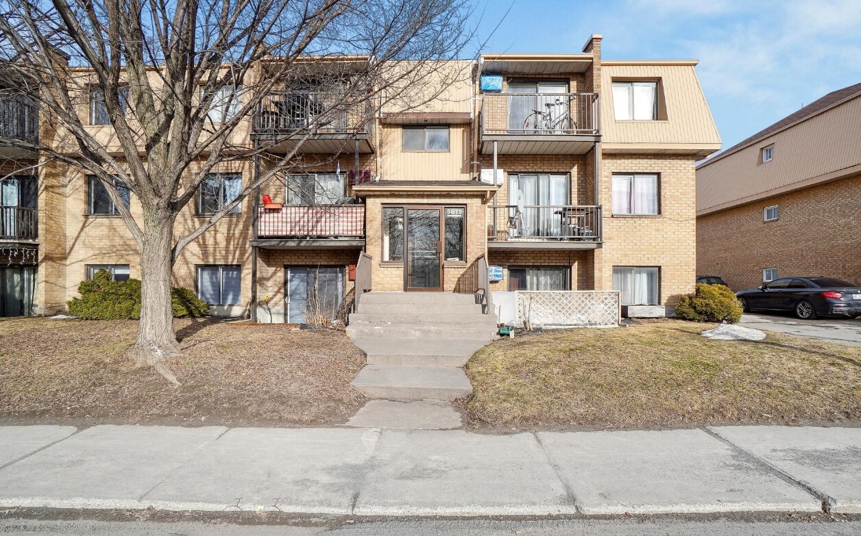 5875 Boul Des Laurentides, Laval, QC à vendre Photo principale- Image 1 de 1