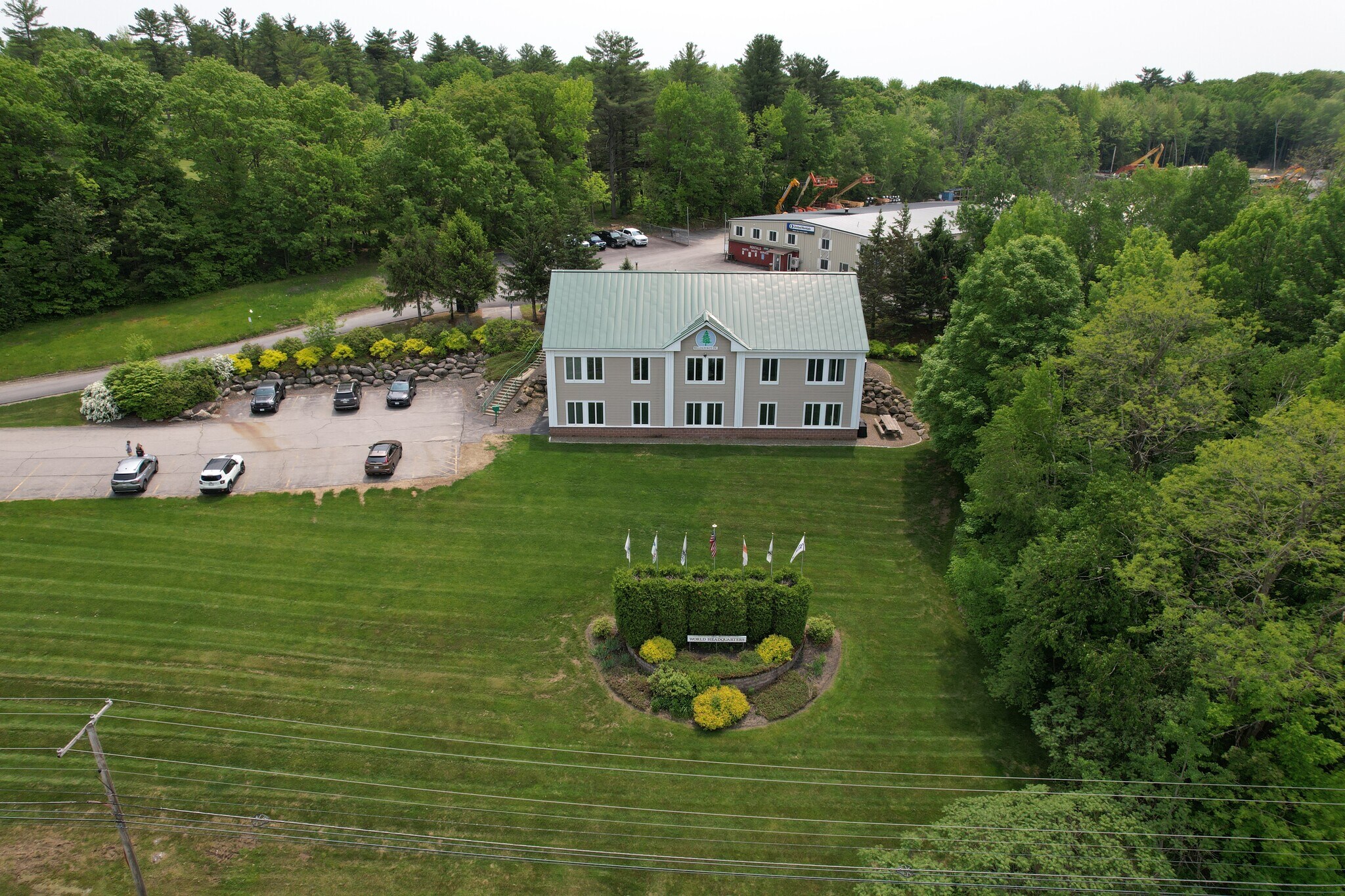 1010 Kennedy Memorial Dr, Oakland, ME à vendre Photo du bâtiment- Image 1 de 10