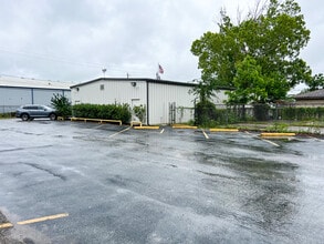 7524 Avenue N, Houston, TX for lease Building Photo- Image 2 of 3