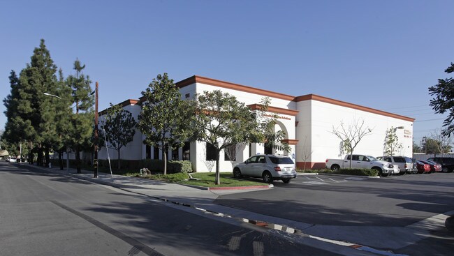 More details for 911 Poinsettia St, Santa Ana, CA - Industrial for Sale