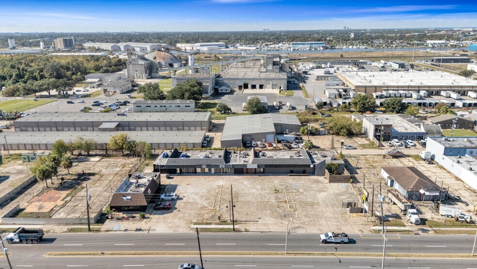 7118-7140 Downman Rd, New Orleans, LA à vendre - Photo du bâtiment - Image 3 de 34