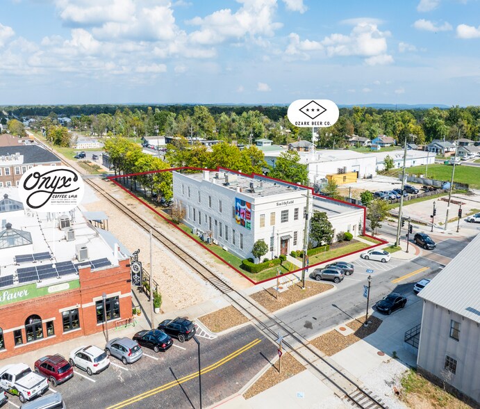 119 E Walnut St, Rogers, AR à vendre - Photo du bâtiment - Image 2 de 5