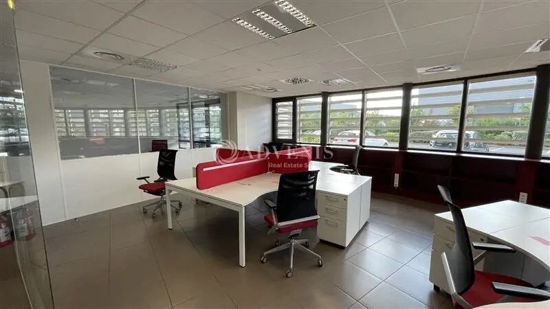 Office in Collégien for lease - Interior Photo - Image 3 of 8