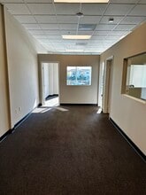 4300 Tradewinds Dr, Oxnard, CA à louer Photo intérieure- Image 1 de 5