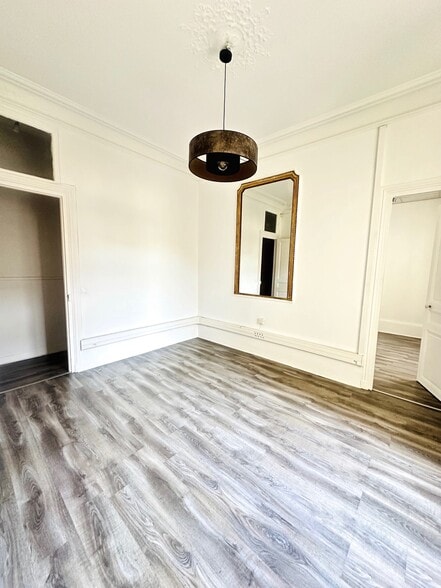 94 Rue Saint-Lazare, Paris à louer - Photo du bâtiment - Image 2 de 8