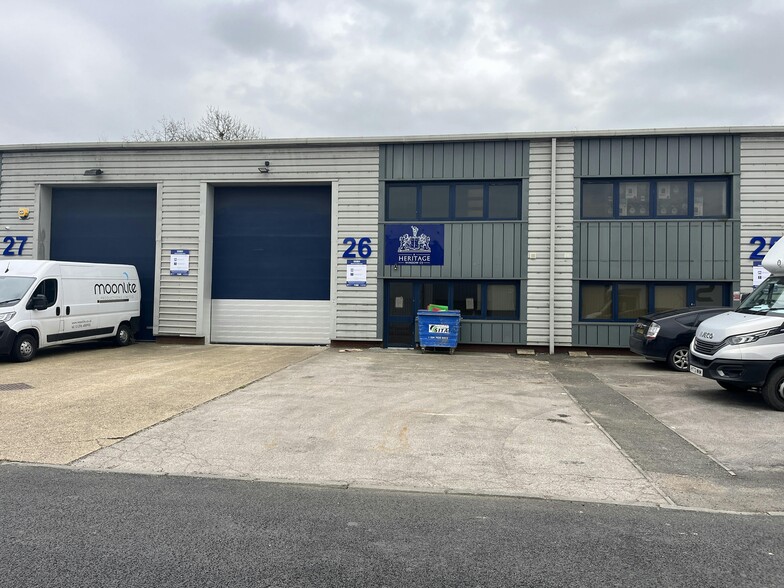 Southern Rd, Aylesbury for lease - Building Photo - Image 2 of 16