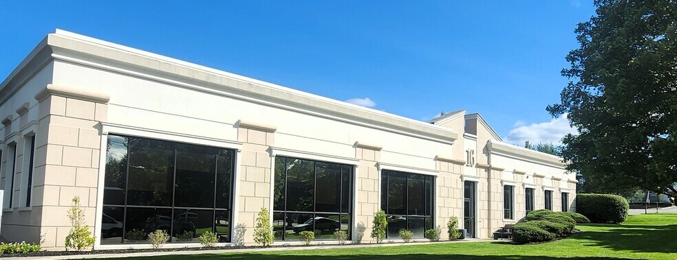 16 Microlab Rd, Livingston, NJ à vendre - Photo du bâtiment - Image 1 de 9