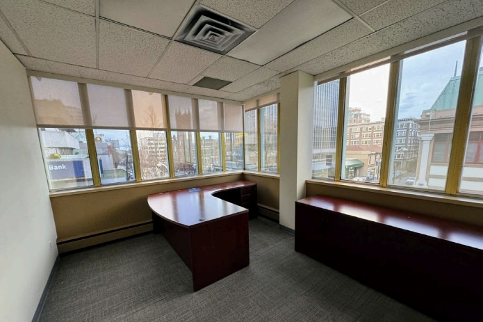 702-714 Fort St, Victoria, BC à louer Photo intérieure- Image 1 de 3