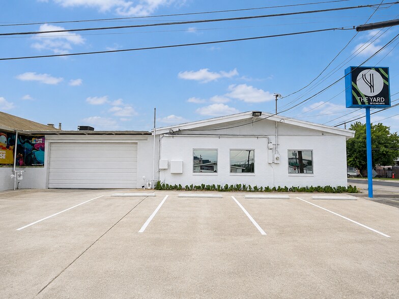 400 E St Elmo Rd, Austin, TX à louer - Photo du bâtiment - Image 2 de 17