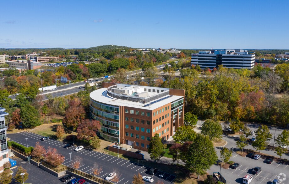 70 Blanchard Rd, Burlington, MA à louer - Photo du bâtiment - Image 3 de 22