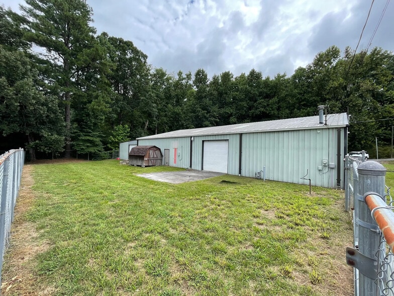 2395 Highway 92, Acworth, GA à vendre - Photo du bâtiment - Image 2 de 11