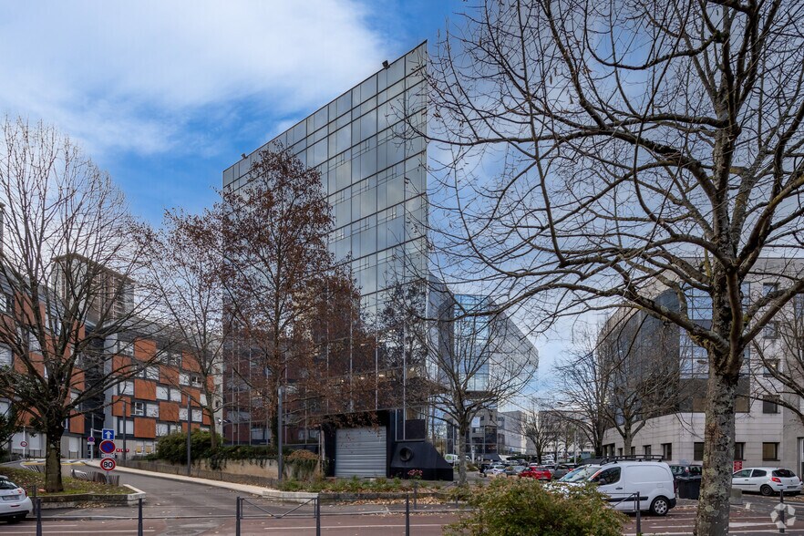 Bureau dans Lyon à louer - Photo du bâtiment - Image 3 de 7