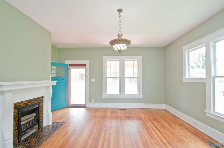 106 S Houston St, Athens, AL à vendre - Photo intérieure - Image 3 de 15