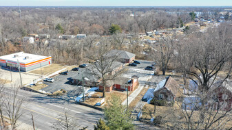 2907 Godfrey Rd, Godfrey IL - Parking Garage