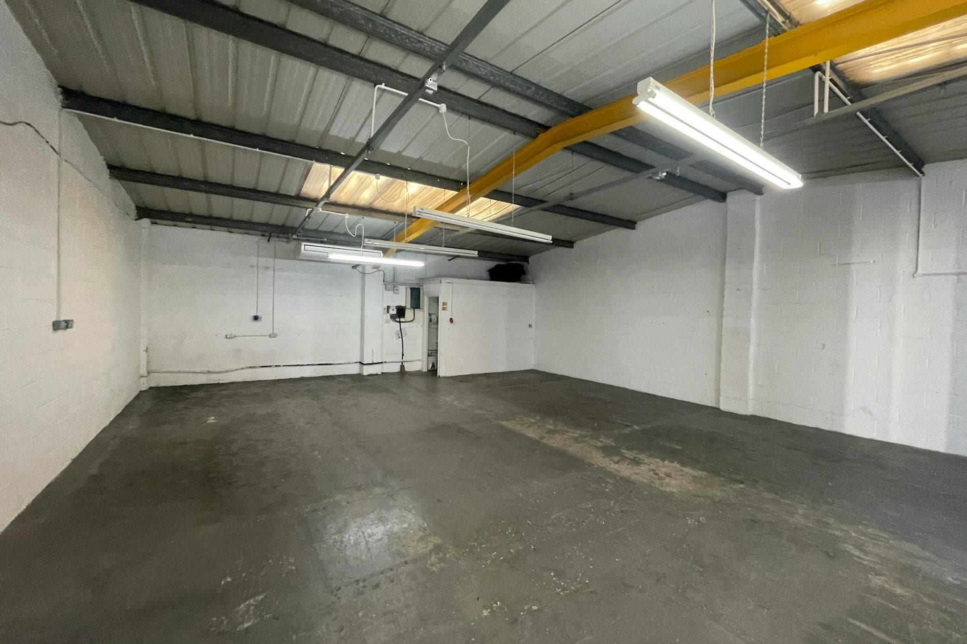 11-16 Moorhurst Rd, St Leonards On Sea for lease Interior Photo- Image 1 of 3