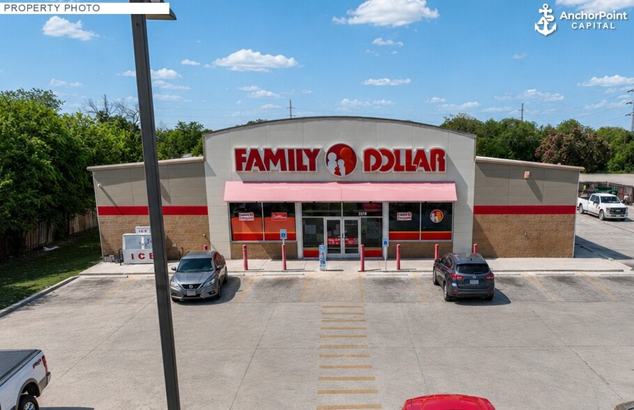2319 Castroville Rd, San Antonio, TX for sale - Building Photo - Image 3 of 8