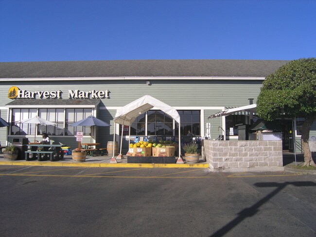 Plus de détails pour 101-189 Boatyard Dr, Fort Bragg, CA - Commerce de détail à vendre