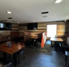 8713 Gravois Rd, Saint Louis, MO for sale Interior Photo- Image 2 of 16